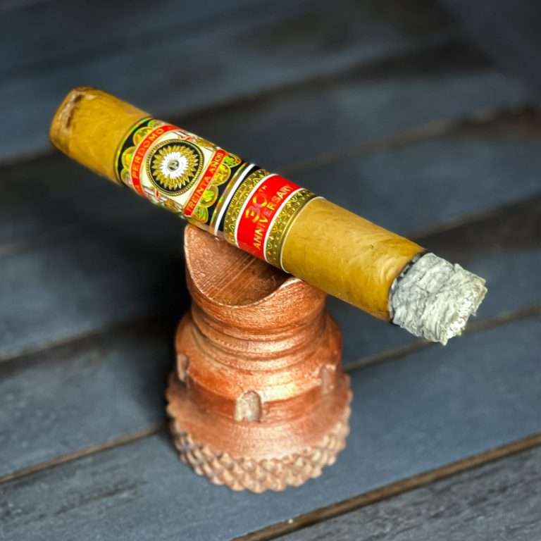 PERDOMO 30th ANNIVERSARY CONNECTICUT EPICURE